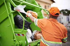 Professional Junk Removal Services in Verona Walk, FL